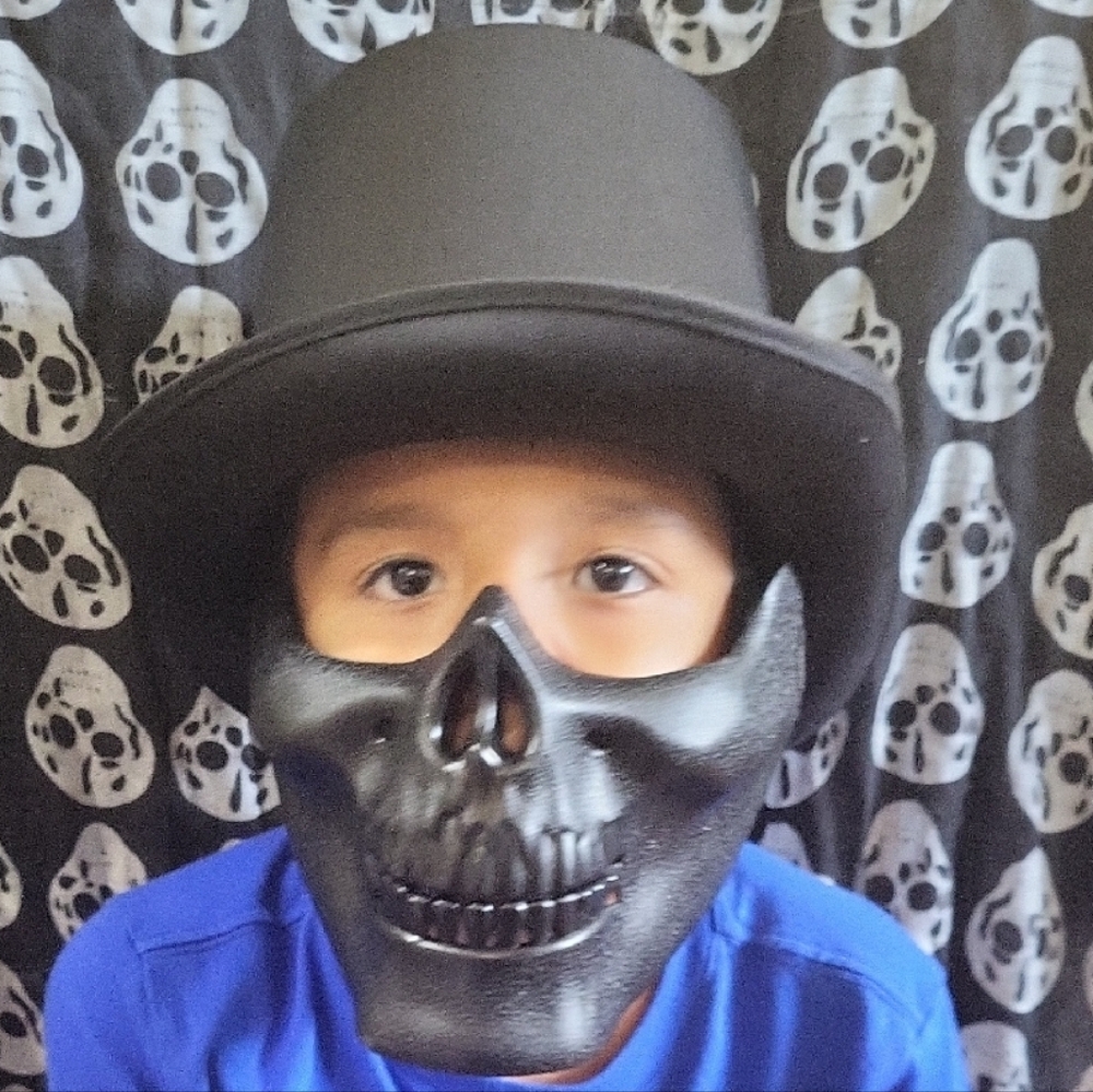 Spirit Black Skull Mask with Top Hat